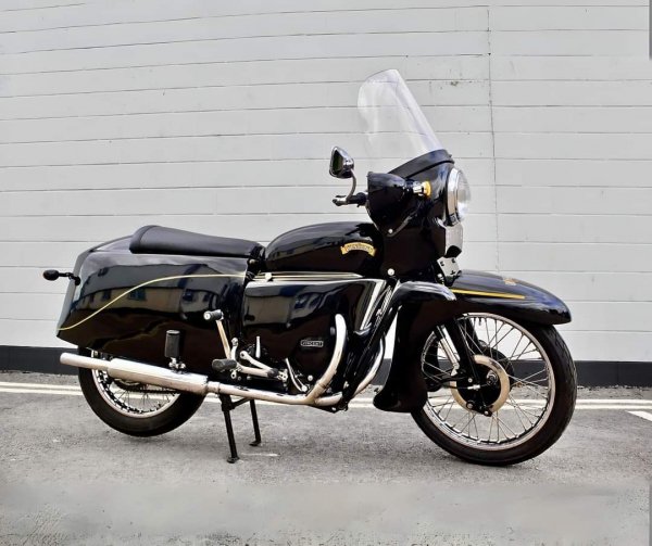 VINCENT BLACK KNIGHT SERIES D (1955г.)