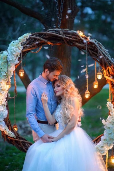 Simple wedding dress off-white lace blue or grey purple blus