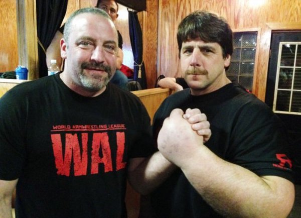 чемпион мира по бодибилдингу Зап3300 05