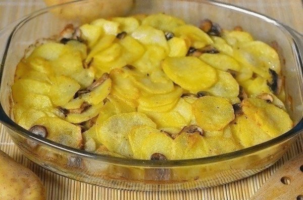 КАРТОШКА С ГРИБАМИ В СМЕТАНЕ
