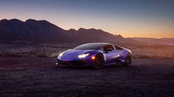 11-07-lamborghini-huracan
