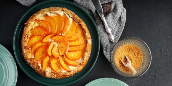 Галета с хурмой, маскарпоне и корицей