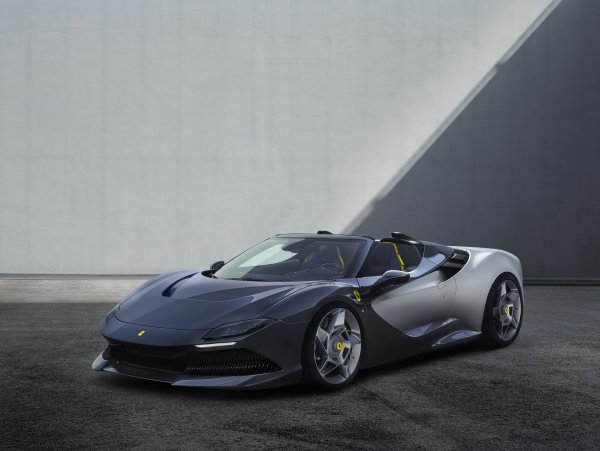 Ferrari-sp-8
