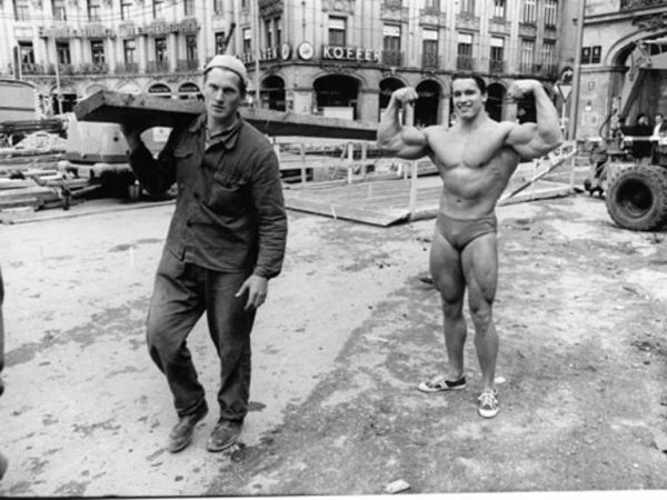 arnold-schwarzenegger-vergangenheit-muenchen-QS73