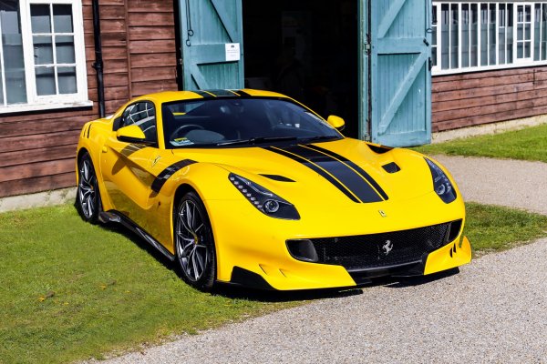 ferrari-f12-tdf-yellow-gate