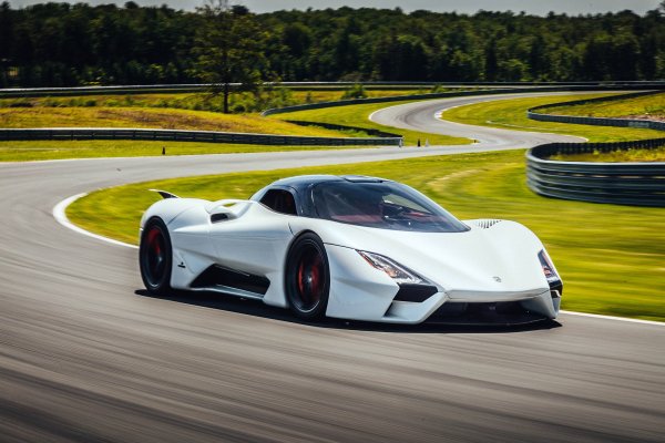 ssc-tuatara-2019-hypercar-giperkar-belyi-track