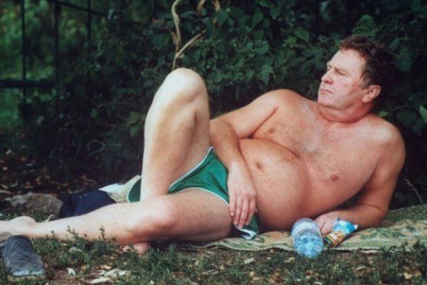 В. ЖИРИНОВСКИЙ - БУШ  СРАНЫЙ КОВБОЙ