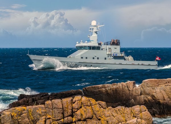 IMG HDMS Diana viter59