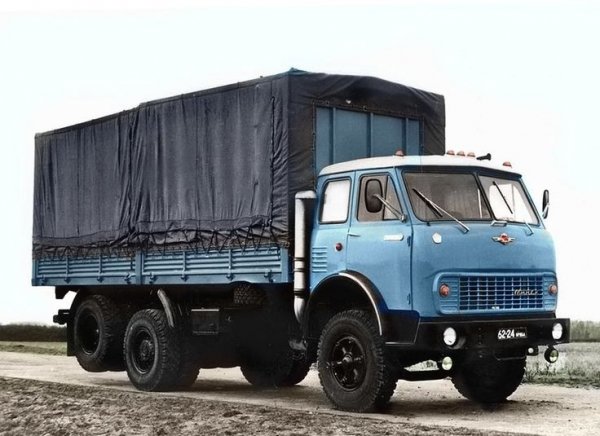 МАЗ-516Б