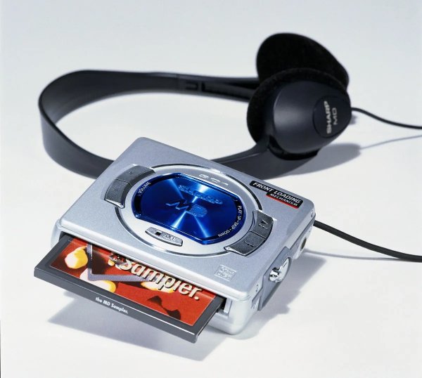 Sharp MD-S301 portable MiniDisc player 1997г