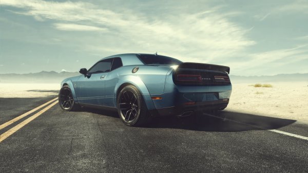 Dodge Challenger SRT Hellcat rear g5
