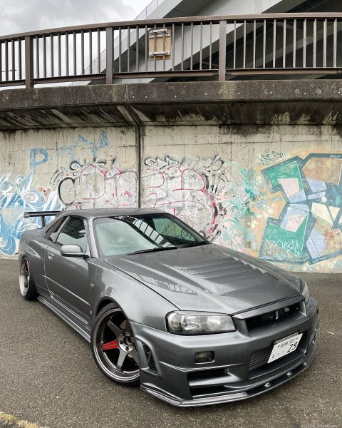 Nissan Skajlajn R34