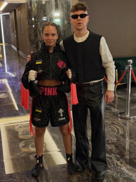 Боксерша Макгоненко