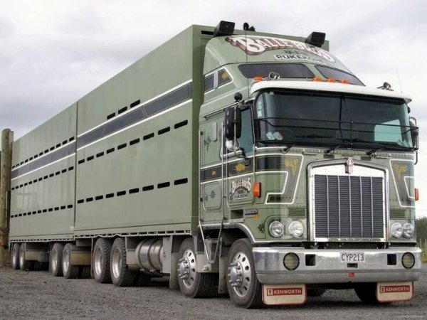 KENWORTH