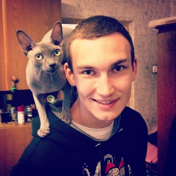 Lounatic - Phosphenes