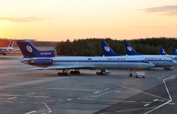 ТУ-154М