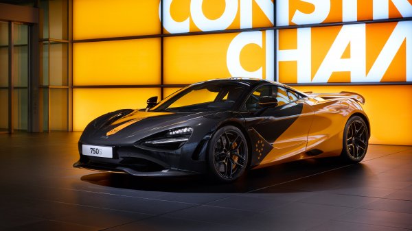 Mclaren-mcl38-celebration-edition-750s