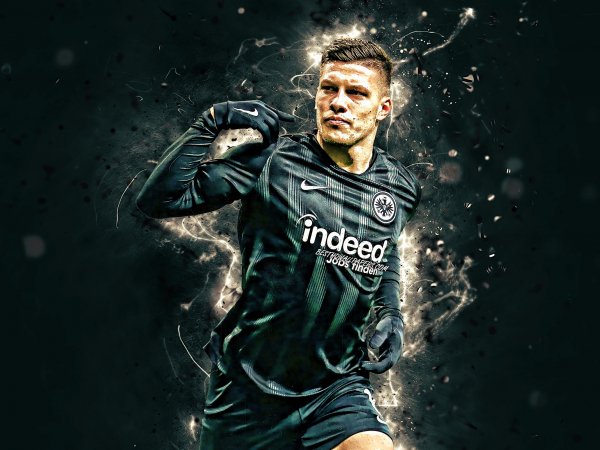 4k-luka-jovic-eintracht-frankfurt-fc-black-uniform-serbian-