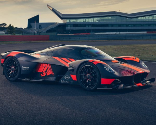 Auto Aston Martin Others 2019 Aston Martin Valkyrie P