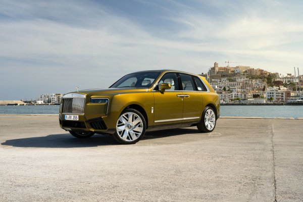 Rolls-royce-cullinan-disruptor