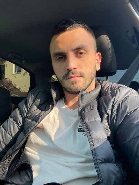 B3e8c81b-fe7f-4dd0-8fee-be7d7c5c8a35