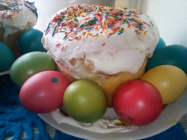 С праздником!