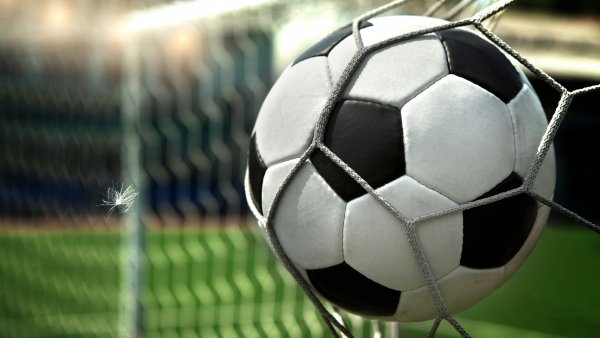 myach-gol-vorota-futbol
