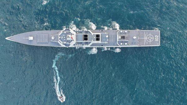 IMG viter59 type055 Lhasa