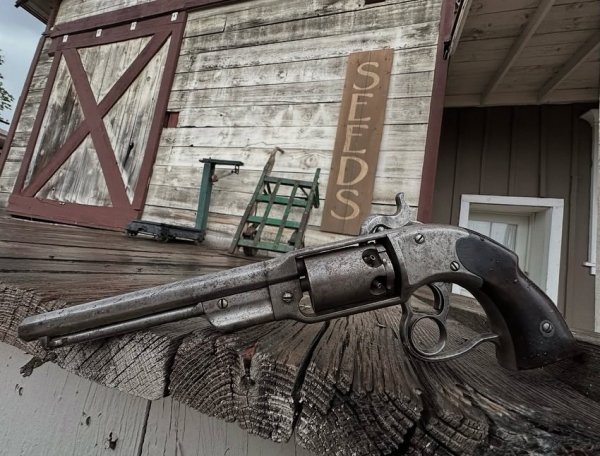 SAVAGE &amp; NORTH FIGURE 8