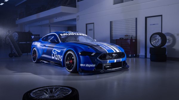 ford-mustang-gt-supercar-8k-o5-7680x4320