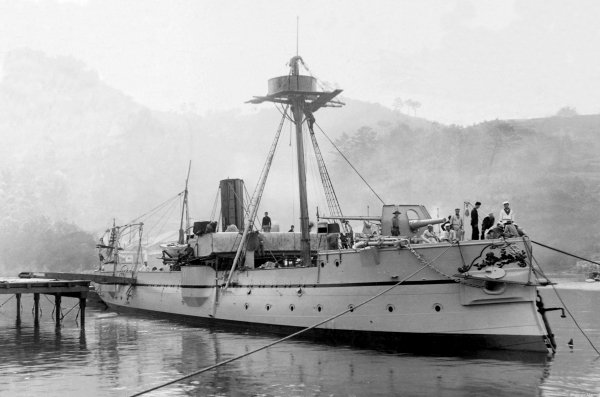 IMG viter59 gunboat Akagi