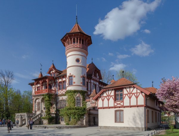 Kurparkschlösschen, Herrsching, Alemania 2012-05-01, DD 03