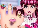 Draculaura Foot Doctor