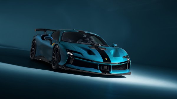 Novitec-ferrari-sf90-stradale-aerodynamic-hybrid-supercar