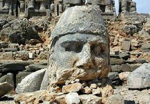Escape From Mount Nemrut Statues