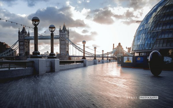 Beauty of Britain 2 by Sean Byrne towerbridge morning