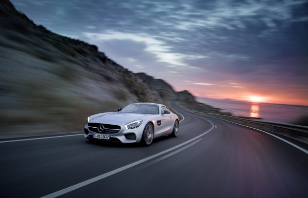 Mercedes-benz-amg-gt-v8