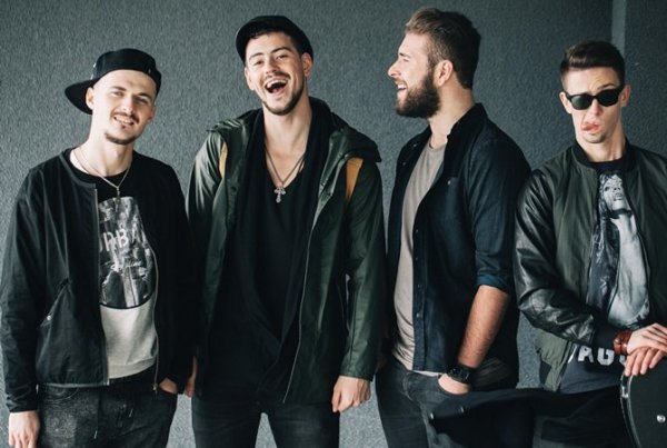 Клей Угрюмого - Беременна