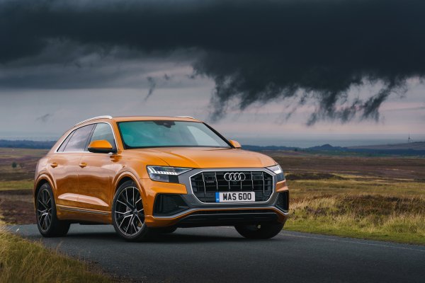 audi-q8