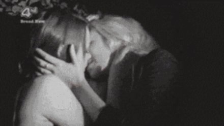 tumblr mnivvnkj6l1qi1khro1 500