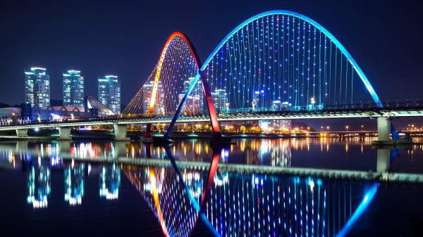 Expo Bridge at night (Daejeon, South Korea)