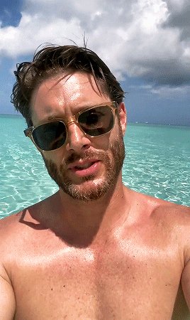 JENSEN ACKLES via Instagram (23-06-2022)