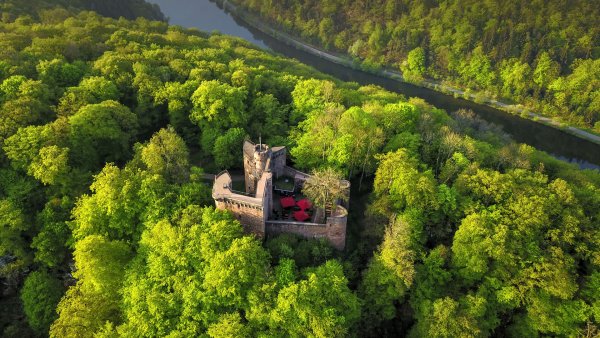 Lock2023-b46 wl montclaircastlegermany 1920x1080