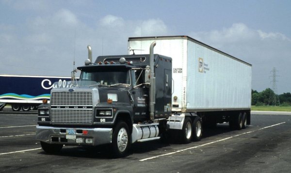 FORD 9000
