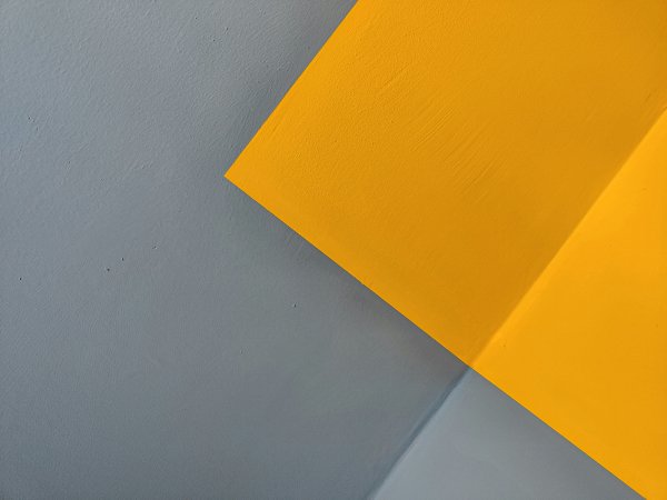 Yellow-gray-geometry-angle-contrast