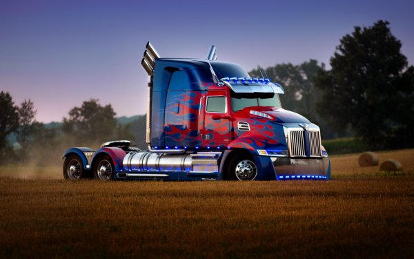 optimus-praim-transformers-the-last-knight