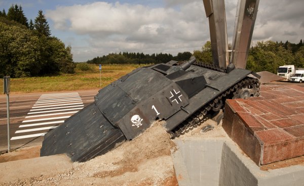 StuG 3 Leibstandarte workshop 006 (Copy)