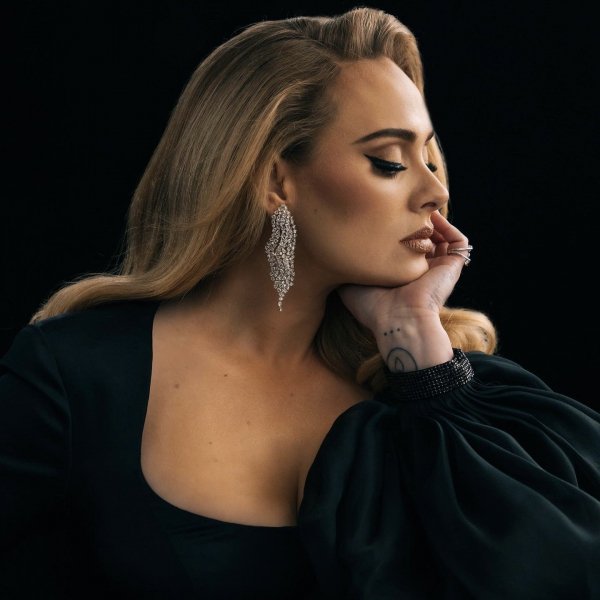 Adele - Rolling In The Deep(2011)