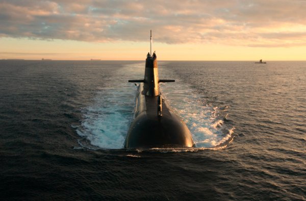 IMG viter59 HMAS Waller SSG-75