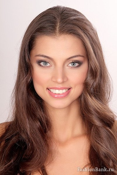 Валя Колесникова